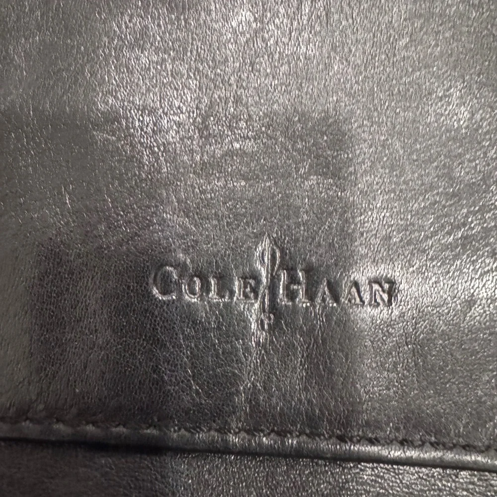Vintage Cole Haan Black Leather Messenger Bag‎ Adjust Strap Buckle Flap 11x14x3